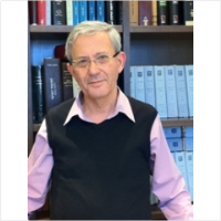 מיכאל טאוסיג עו"ד ונוטריון