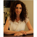 הילה עציוני – קליפר עורכת דין ומגשרת.
