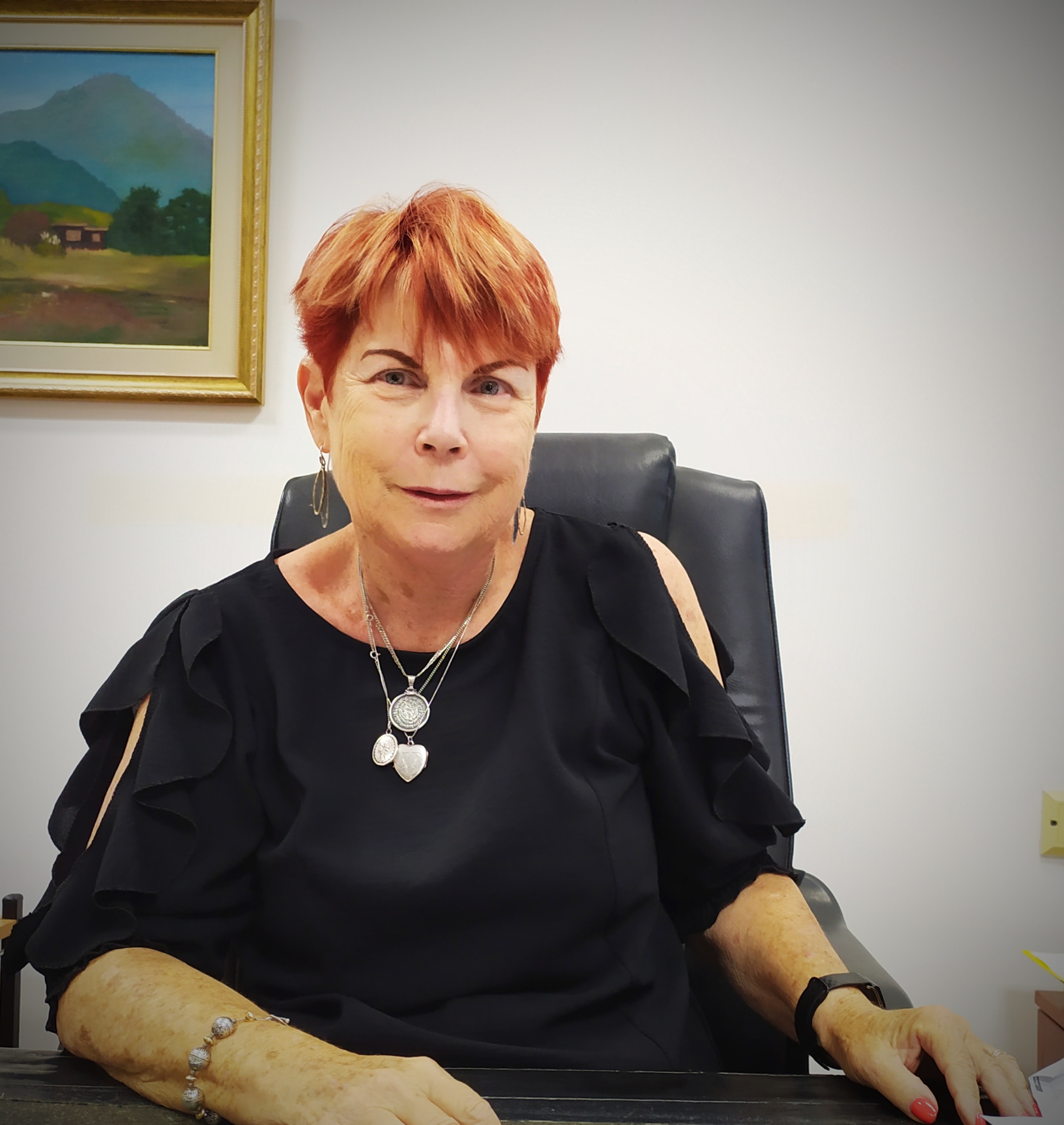 אסתר מצגר עורכת דין