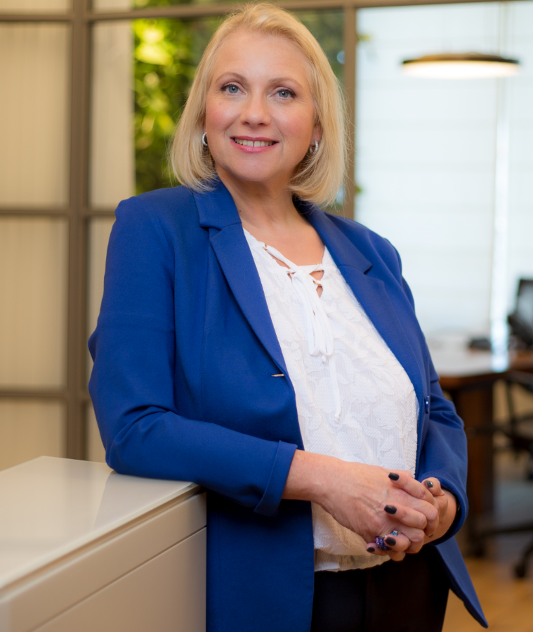 רונית מר עו״ד ומגשרת