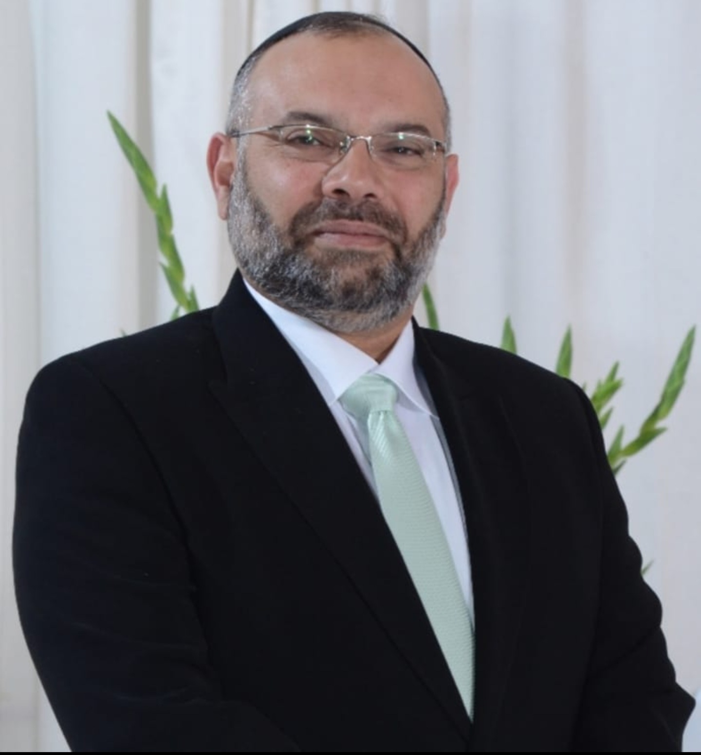 ניסן קזיוף עו"ד מגשר בורר ונוטריון 