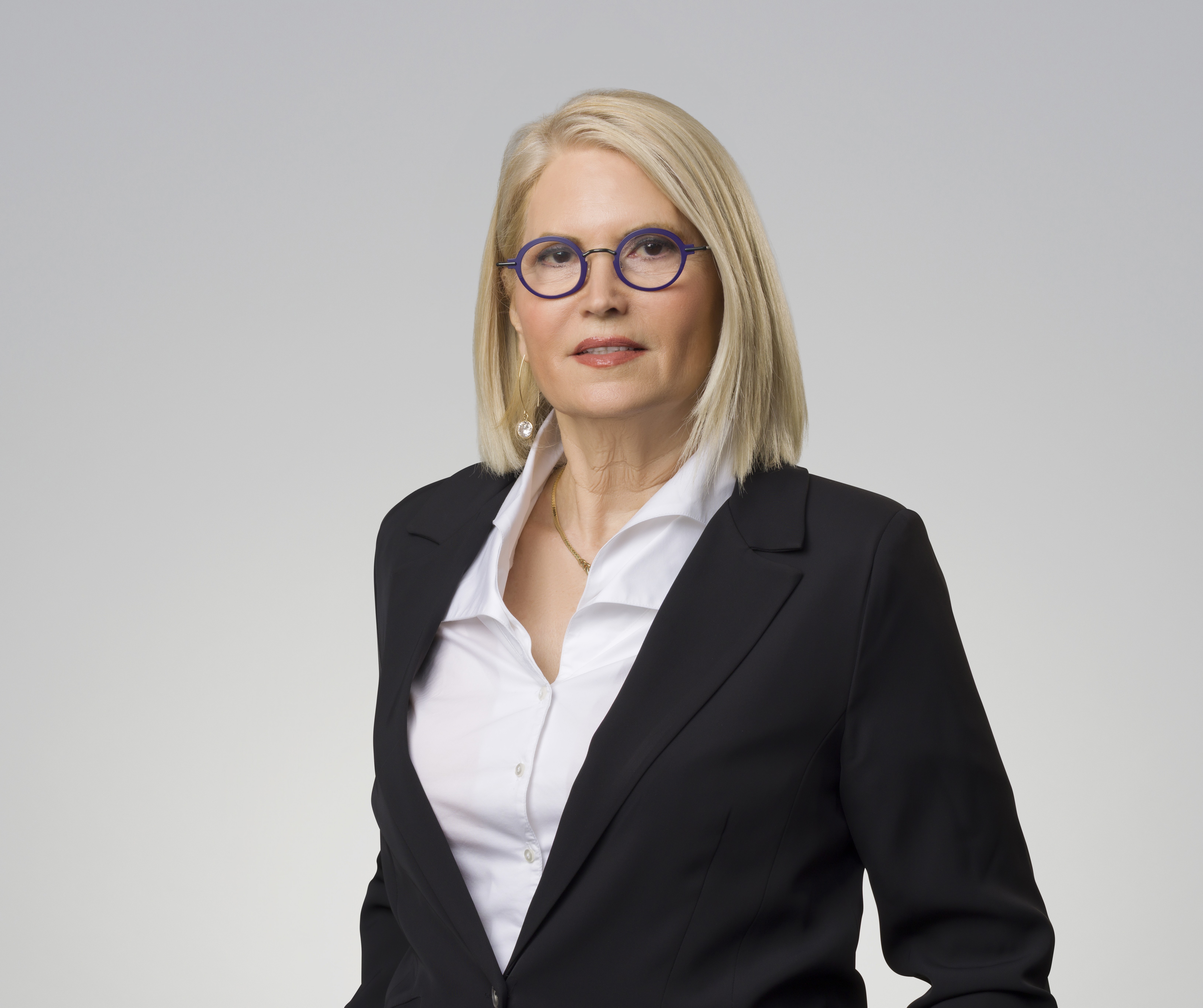 ענת וילנאי עורכת דין ומגשרת