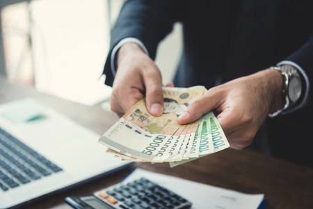 עורך דין חוזים, התביעה שחשפה אי-סדרים בחלוקת מיליוני שקלים שהתקבלו מתנובה