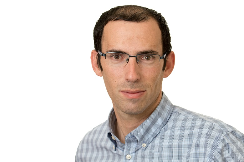 עורך דין מקרקעין, רמ"י פסלה הצעה במכרז בגלל טעות בשם – בית המשפט הפך את ההחלטה