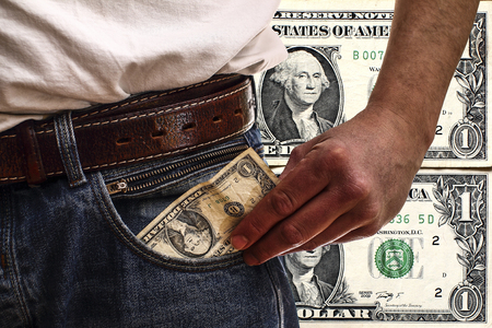 עו"ד חוזים, תבעה פינוי כי השוכרת לא הסכימה ל"קומבינה", ונדחתה