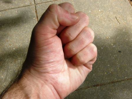 עו"ד משפחה, אלימות אב כלפי ילדיו הוכרה כעילת גירושין