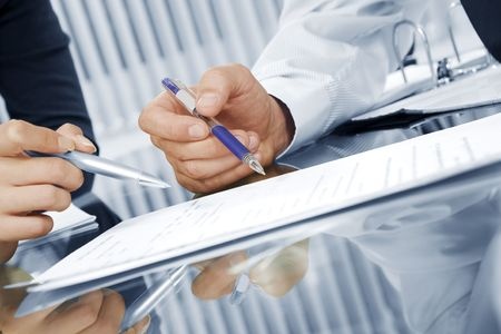 עו"ד, בגלל טעות כתיב: ימכור 7 דירות תמורת 900 אלף שקל בלבד