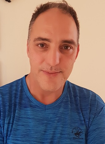 עורך דין חוזים, מוכר רכב הסתיר מידע חשוב לגבי עברו, הרוכשים יפוצו