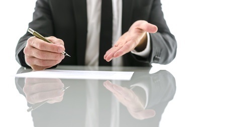 עורך דין מסים, הסכמים צריך לכבד - אלא אם אתה פקיד שומה