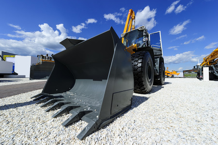 עורך דין מסחרי, ה"בארטר" עם הבעלים בוטל: קבלן ישלם כ-100 אלף ש' עבור שימוש בקרקע