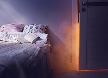 עורך דין פלילי, בת 14 התעוררה כששכן מבצע בה מעשה מגונה. מה העונש? 