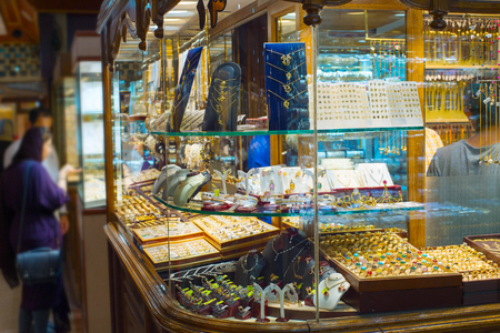 עורך דין חוזים, רשת התכשיטים ג.ר.א.ס זכתה בתביעה בכ-900,000 שקל