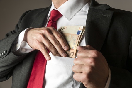 עורך דין דיני תאגידים, חברה בהליכי פירוק חויבה להחזיר 224,000 ש' – ביצעה "העדפת נושים אסורה"