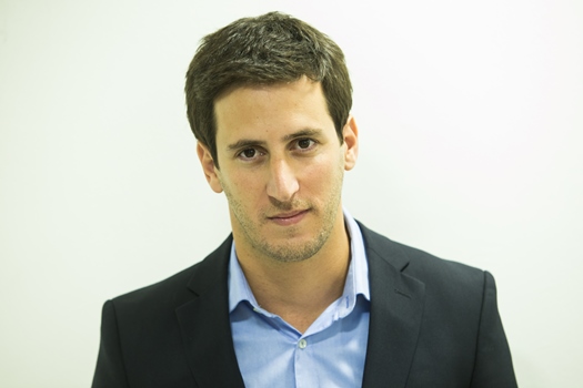 עורך דין נזיקין, שוכרים עישנו בסלון וגרמו לשריפה – הבעלים יפוצו בכ-400,000 שקל