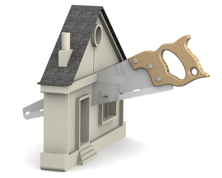 עורך דין נדל״ן, הבן פשט רגל ונמלט לחו״ל – הוריו נתבעו למכור את דירתם