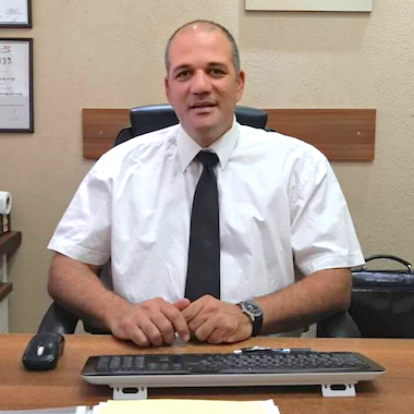 עורך דין דיני משפחה, ויתר על נדל"ן של אחיו המנוח עקב הטעייה – וזכה בו בחזרה