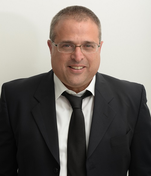 עורך דין דיני משפחה, לא עשה בדיקת פוליגרף – ישלם לגרושתו 180,000 שקל