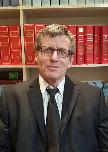 עורך דין נדל״ן, תכנית מתאר ג׳ תל אביב: למי שייכות הזכויות לבניית חדר על הגג? 