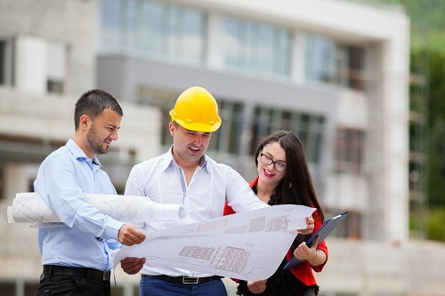 עורך דין נדלן, פלשו לשטח של השכנים – יהרסו ויפצו