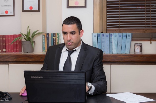 עורך דין פלילי, מצב פסיכוטי: זיכוי מלא לנאשם בתקיפה ואיומים