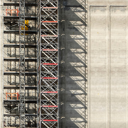 עורך דין נזיקין, פועל בניין שנפל לפיר מעלית יפוצה ב-4 מיליון שקל