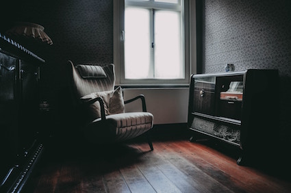 עורך דין משפחה, מושבניקית הבטיחה את המשק לאחד משבעת ילדיה לפני מותה. מחייב?   