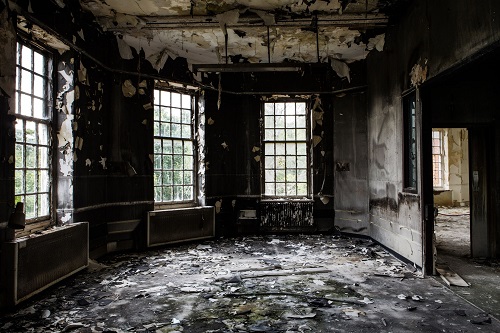 דיני מקרקעין, דייר פוצץ בלון גז בניסיון התאבדות – בתו תפצה את בעל הדירה