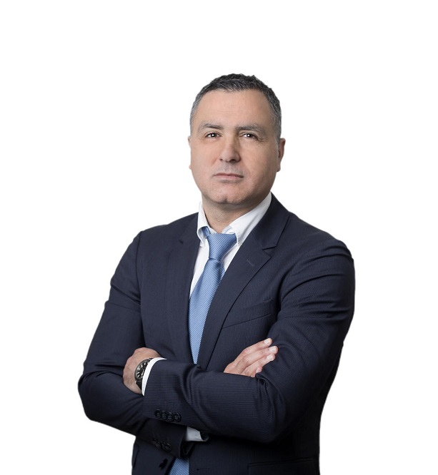 עורך דין, רשות המסים נתלית שלא בצדק במגורים בדירה ששייכת לאחד מבני הזוג