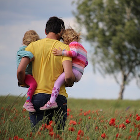עורך דין משפחה, אב זכה להפחתה דרמטית במזונות: ״המצב הקיים יוביל לקריסתו״