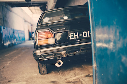 עורך דין נדל״ן, החניה תקנית אך קשה לתמרון – הקבלן יפצה ב-200,000 שקל