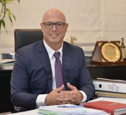 עוד תאונות עבודה, התכופפה ללא הפסקה: סייעת שיניים הוכרה כנפגעת עבודה