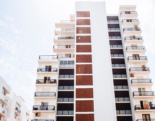 עורך דין נדלן, פטור חלקי מהיטל השבחה לשותפים שבנו בניין עם 20 דירות