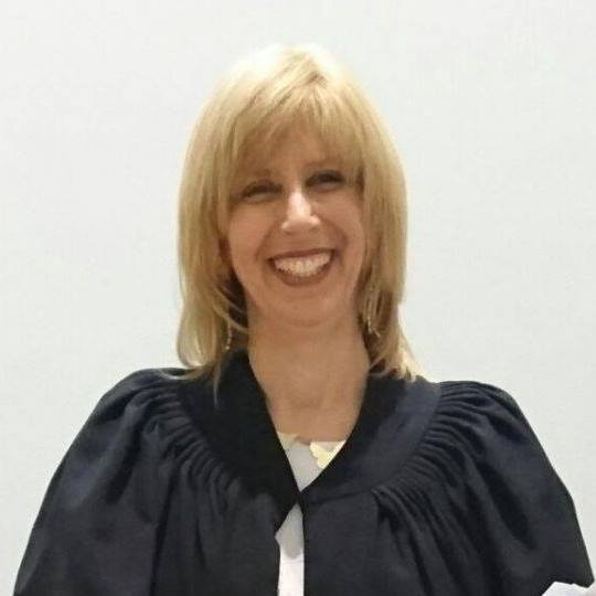 דיני מקרקעין, סכסוך שכנים: תוספת הבנייה לא תיהרס אפילו שהיא לא חוקית