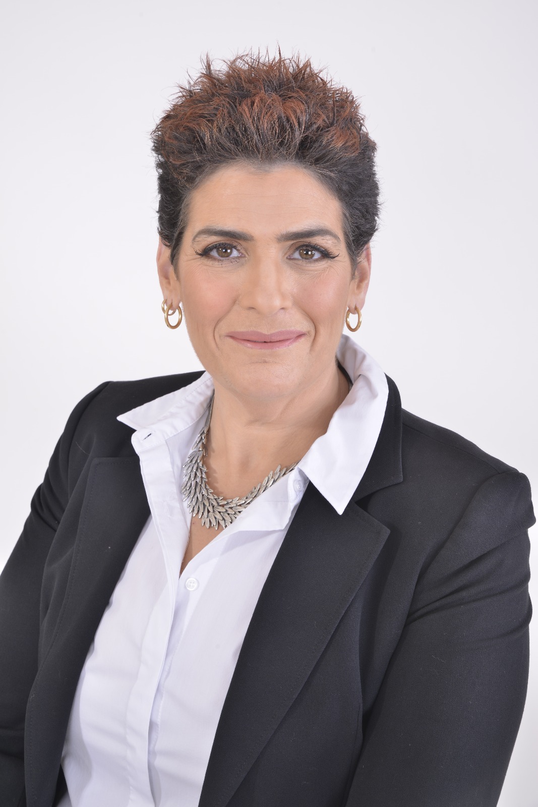 עוד חובות, ניהלה מכון ליווי ומשחקי פירמידה – וזכתה בהפטר מחובות של מיליונים