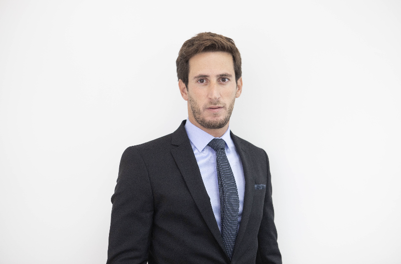 עורך דין נזיקין, שבר את הרגל בגן שעשועים וזכה ב-700 אלף שקל פיצויים