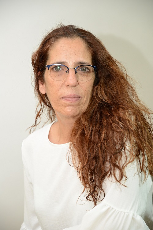 עו"ד דיני משפחה, נפגע קשה בתאונת עבודה, אמו ואשתו רבו על האפוטרופסות