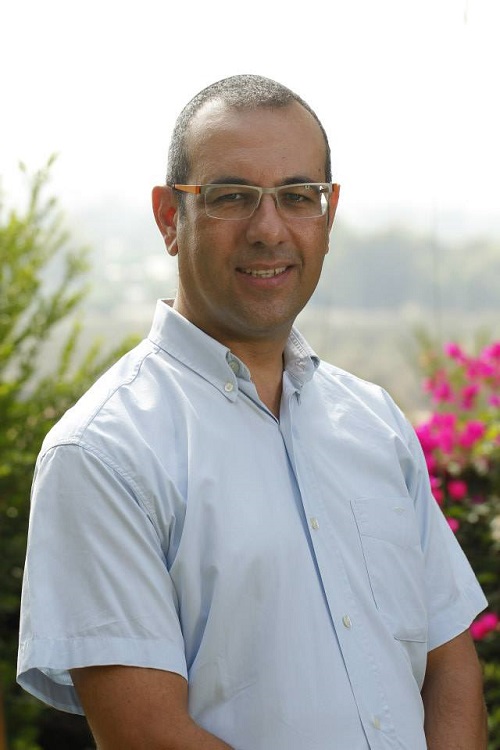 עו"ד דיני משפחה, ביקשה מפגשים בפיקוח כי האב חולה אפילפסיה