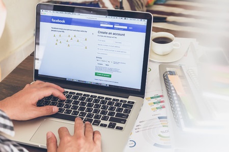 תביעת דיבה, אב שבתו הוצאה מהבית ישלם 55,000 ש' על השמצת עובדות סוציאליות