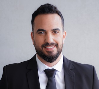 עורך דין מסחרי, בעלי שליטה בבית קפה שנסגר ירכשו את מניות המיעוט עקב קיפוח